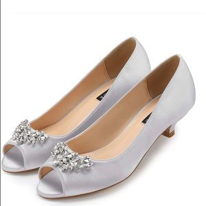 Women Embellished Low Kitten Satin Open Toe Pumps